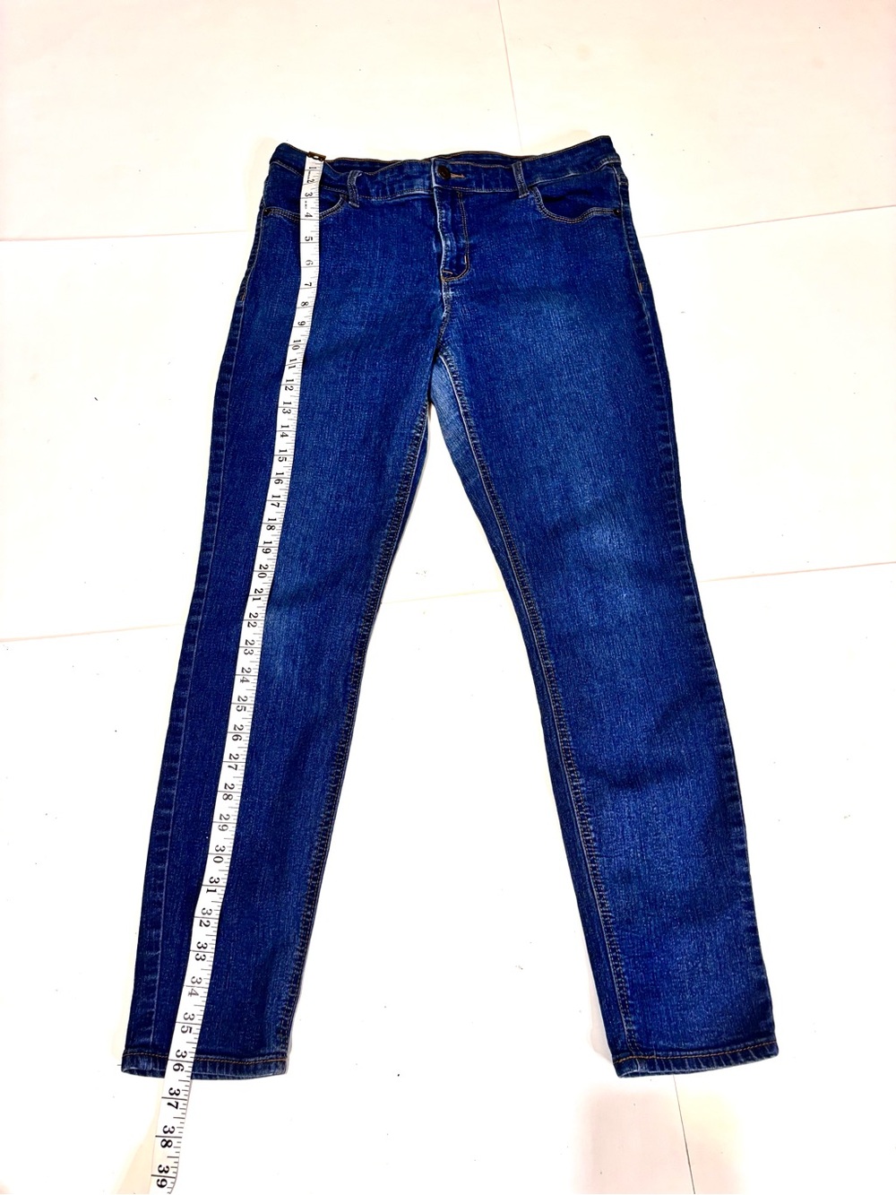 50. Old Navy Women's Skinny Mid Rise Jeans - Dark Blue - Picture 7 of 12